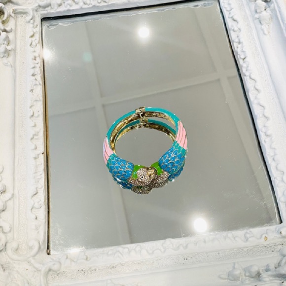 SOLD HUGE SALE COLORFUL PARROTS Bracelet - Picture 2 of 6